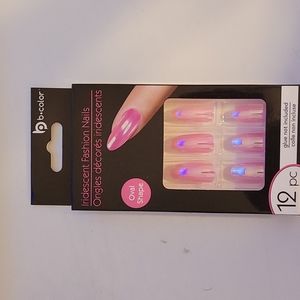 Fashion nails iridescent oval shape 12 pieces